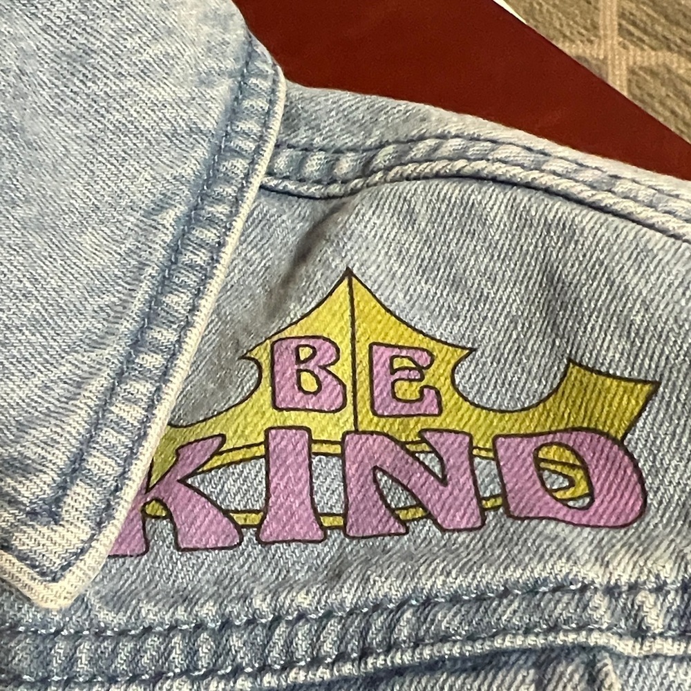 Disney Light Blue Denim Jacket with 'Be Kind' Patch—stock (05) - Picture 4 of 4